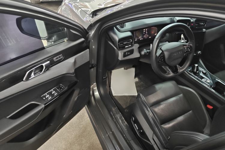 Used Lynk & Co 03 2022 2.0TD DCT JingPro Driver Seat