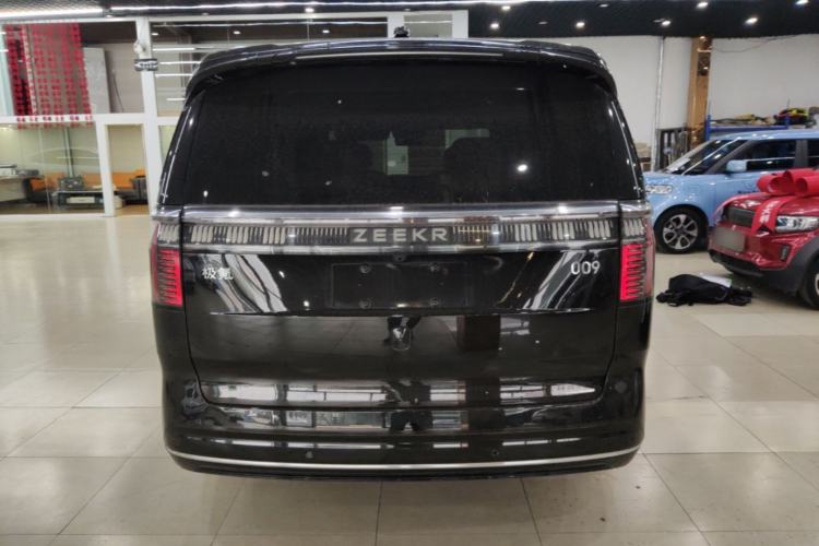 Used Zeekr 009 2022 WE Edition