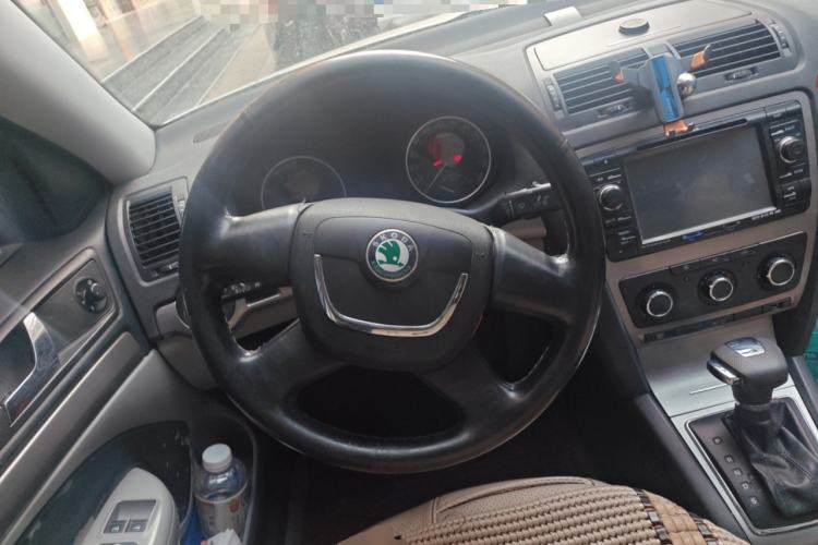 Used Skoda Octavia 2013 2.0L Automatic Yijie Edition

