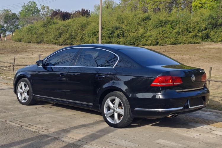 Used Volkswagen Magotan 2016 1.8TSI Luxury Comfort Model Exterior 4