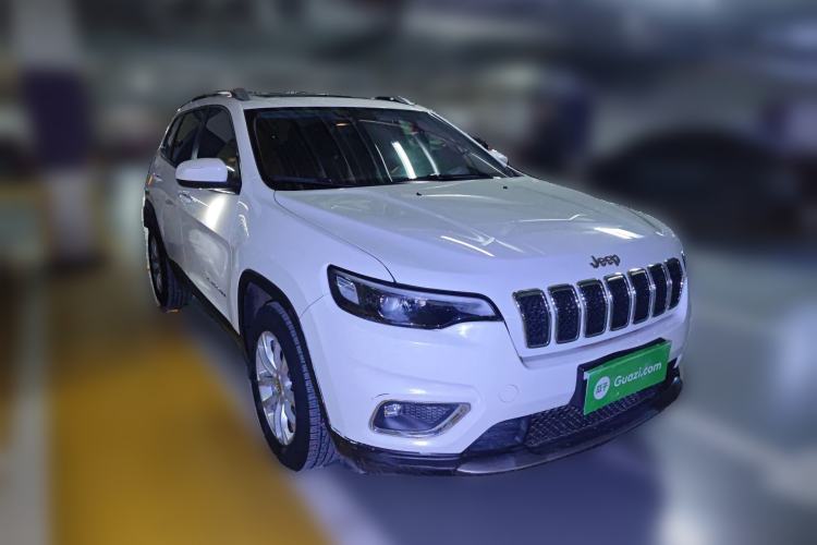 Used Jeep Cherokee 2019 2.0T Two-Wheel Drive Smart Enjoyment Version China VI
