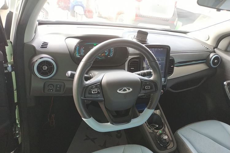 Used Chery Little Ant 2022 Sweet Pink Edition Half-Sugar Version Lithium Iron Phosphate 29.2 kWh 30 kW 301 km