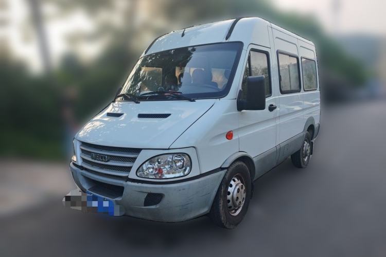 Used Iveco Power Daily 2017 2.5T Classic A32 Mid-Roof 6-7 Seater Bus 47Z5 Guazi used car, China used car export, Used car for sale, Used  cars, Cheapest cars for sale