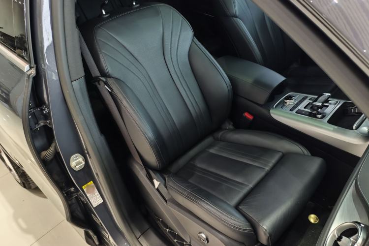 Used Denza X 2020 PHEV Flagship Edition Right Front Seat