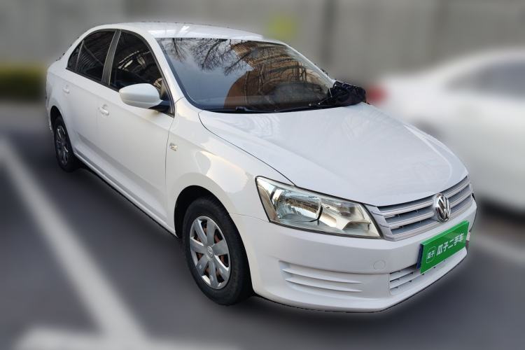 Used Volkswagen Santana 2016 1.4L Manual Fashion Edition Front Right 45 Deg