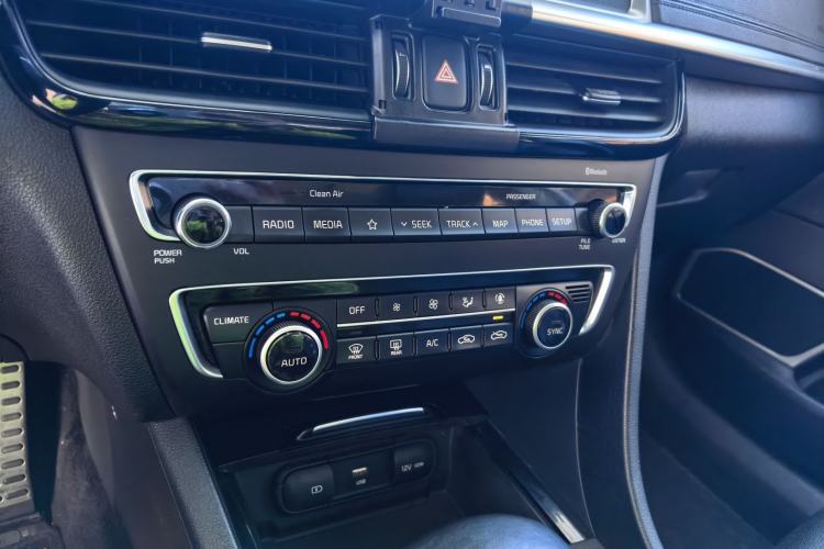 Used Kia K5 2019 Pro 1.6T Automatic Luxury Edition China VI Standard