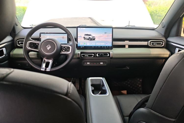 Used Baojun Spark EUV 2026 301km Flagship Edition Center Console
