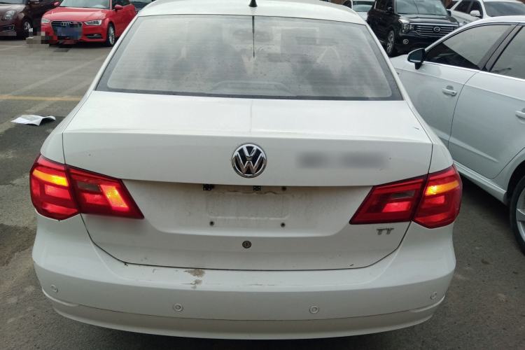 Used Volkswagen Jetta 2015 Value Edition 1.6L Manual Fashionable Style Rear