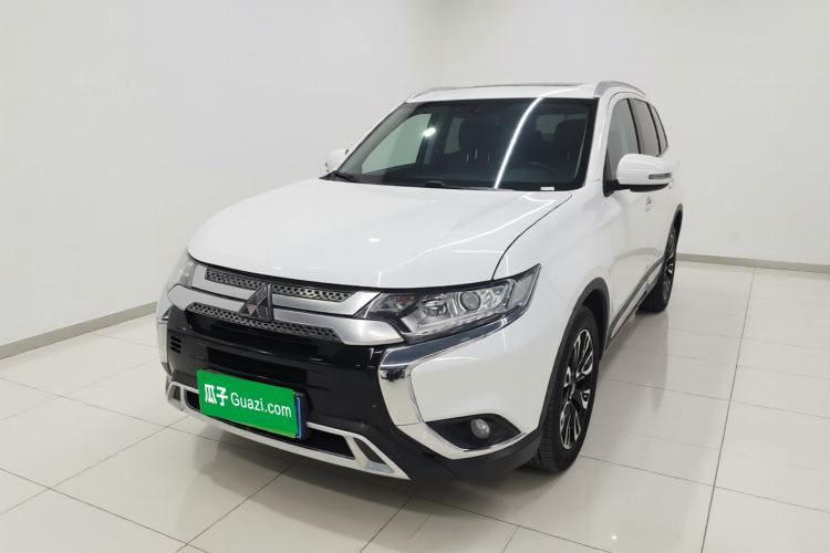 Used Mitsubishi Outlander 2019 2.0L Two-Wheel Drive Comfort Edition 5 Seats China VI Standard