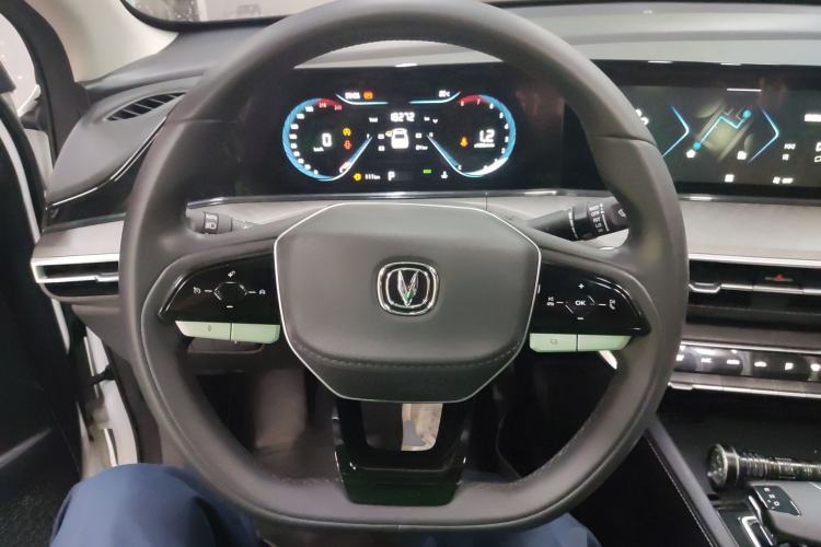 Used CHANGAN Eado 2023 Changan Edition PLUS Blue Whale NE 1.4T GDI DCT Prestige Version Steering Wheel