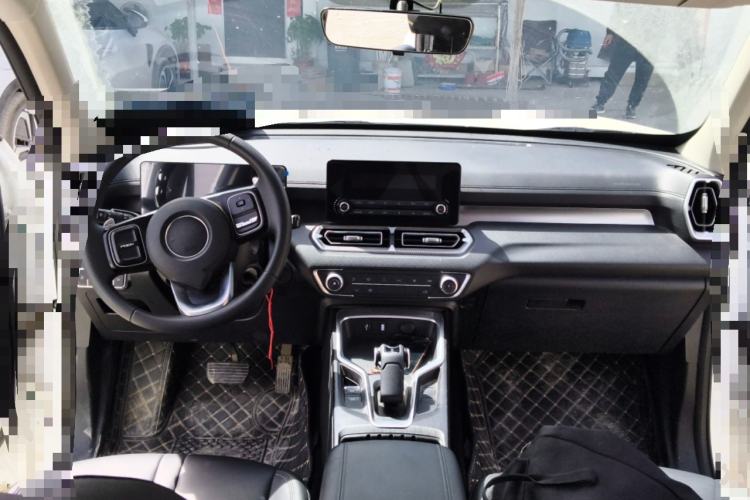 Used Great Wall King Kong Poer 2024 2.0T Automatic 8AT Diesel Two-Wheel-Drive Elite Flatbed Center Console