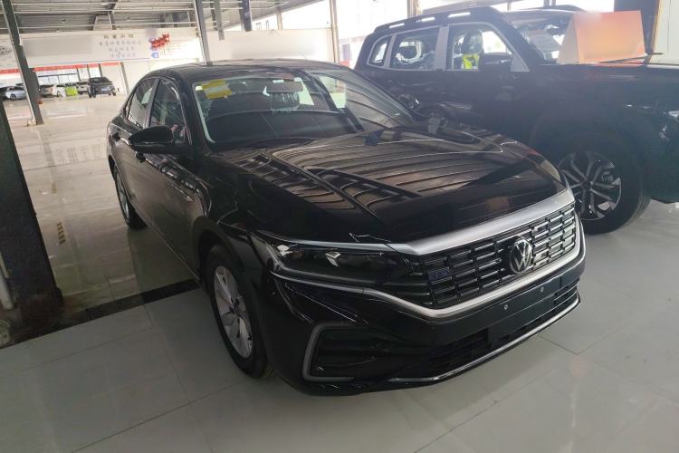 Used Volkswagen Passat New Energy 2025 430 PHEV Hybrid Business Edition Exterior 1