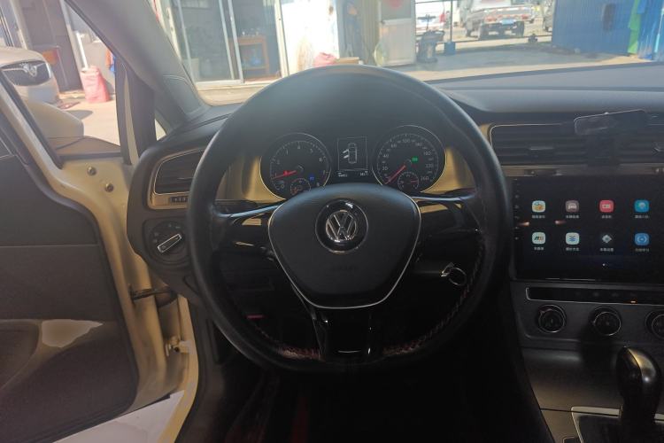 Used Volkswagen Golf 2016 1.6L Automatic Comfort Model
