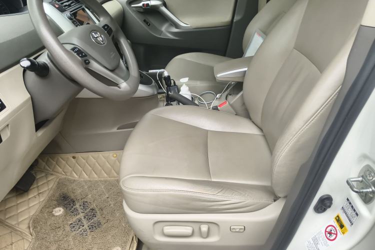 Used Toyota Verso 2014 Starlight 180G CVT Luxury Edition Left Front Seat