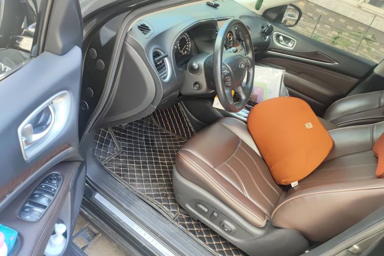 Used Infiniti QX60 2014 2.5 S/C Hybrid Two-Wheel Drive Excellence Edition