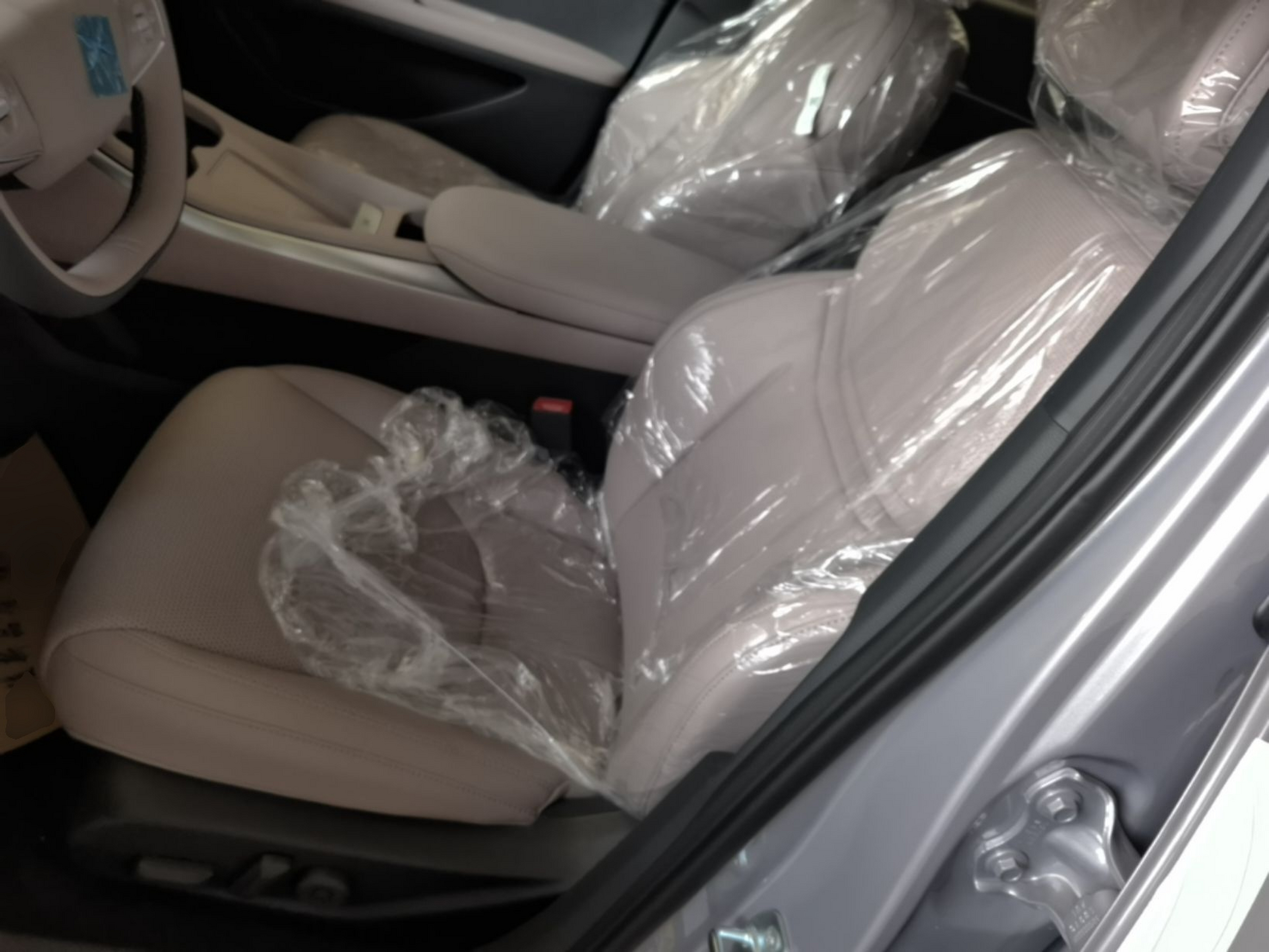Vordere Reihe im Auto