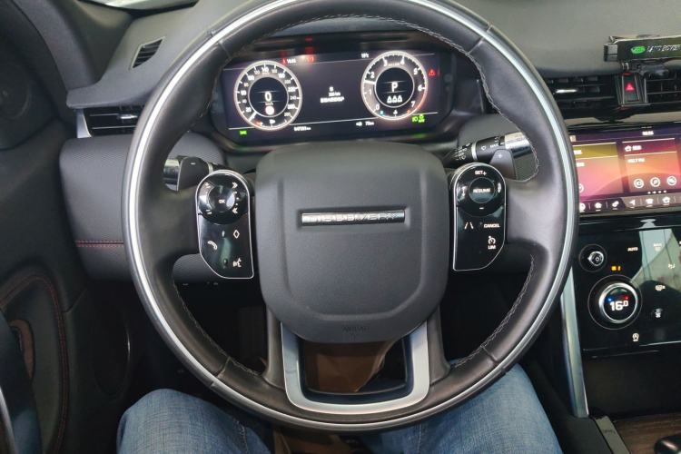 Used Land Rover Discovery Sport 2021 249 PS R-Dynamic SE Performance Tech Edition 5 Seats Steering Wheel