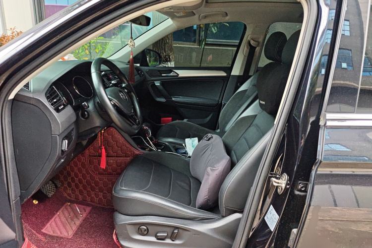 Used Volkswagen Tiguan L 2019 Revised 330TSI Automatic Two-Wheel Drive Smart & Luxury Edition China VI Standard Left Front Seat