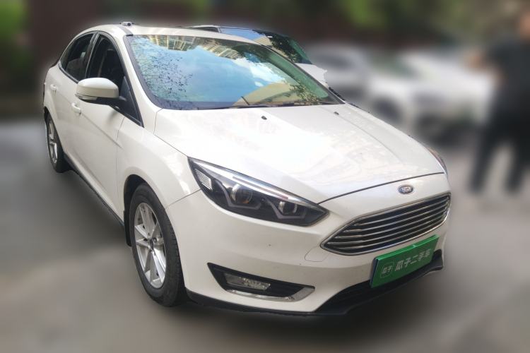 Used Ford Focus 2015 Sedan 1.6L Automatic Trend Model Front Right 45 Deg