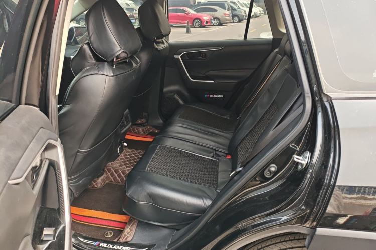 Used Toyota Wildlander 2021 2.0L CVT Two-Wheel Drive Luxury Edition
