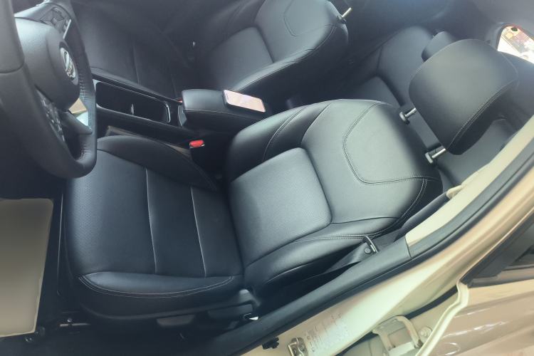 Used Nissan Kicks 2023 Jingqing Edition 1.5L Unleash Pure "Jing" – The Luxurious Version
