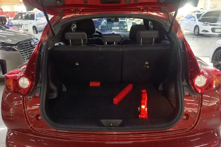 Used Infiniti ESQ 2014 1.6L Spontaneous Edition