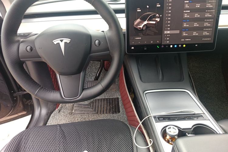 Used Tesla Model Y 2022 Rear-Wheel-Drive Version
