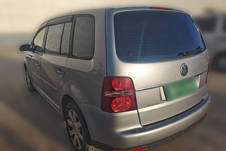 Used Volkswagen Touran 2008 2.0L Smart Edition 5-seat Manual Rear Left 45 Deg