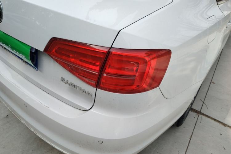 Used Volkswagen Sagitar 2018 1.6L Automatic Comfort Model Right Rear Taillight