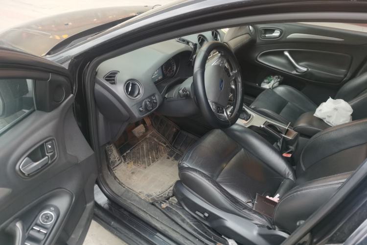 Used Ford Mondeo 2011 2.0L GTDi 200 Luxury Edition Driver Seat