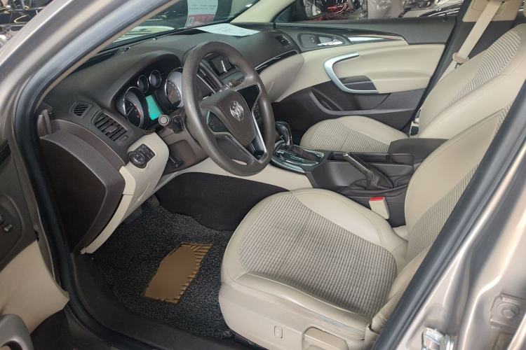 Used Buick Regal 2015 2.0L Leading Fashion Edition