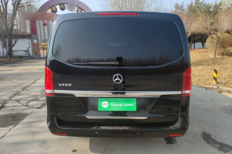 Used Mercedes-Benz V-Class 2017 V 260 Avantgarde Edition
