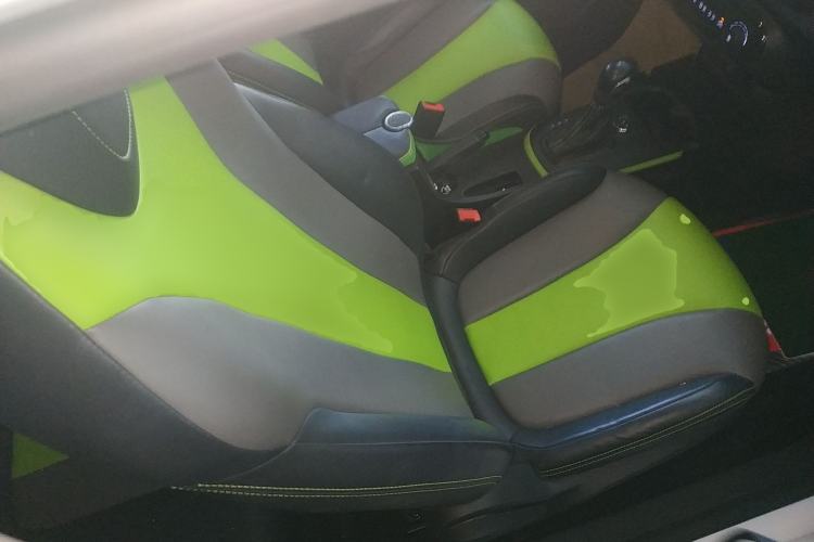 Used Roewe Clever 2021 302 km New Four-Seater Super-Efficient Version
