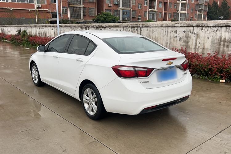 Used Chevrolet Cruze 2016 1.5L Automatic Stylish Sunroof Version
