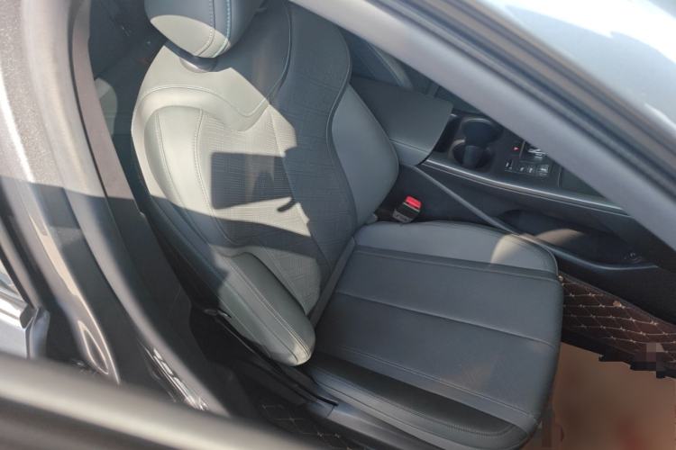 Used BYD Qin PLUS 2025 DM-i Smart Drive 55KM Leading Model
