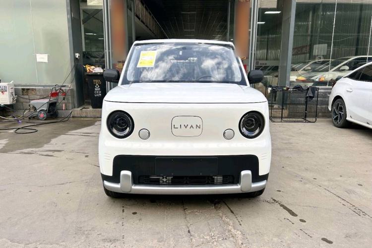 Used Livan Blue Balloon 2025 Model Dynamic Version Exterior 1