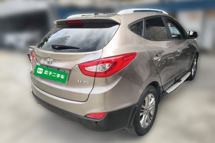 Used Hyundai ix35 2013 2.0L Automatic Two-Wheel Drive Smart GLS China IV Standard Rear Right 45 Deg