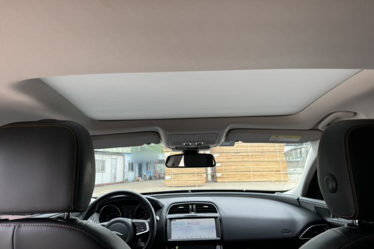 Used Jaguar XEL 2019 2.0T 200 PS Luxury Edition Headliner