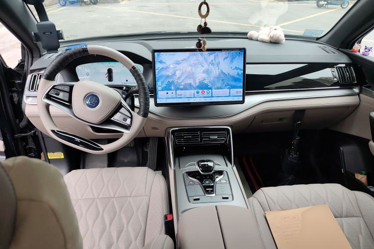 Used BYD Tang New Energy 2024 DM-i Glory Edition 112KM Prestige Model