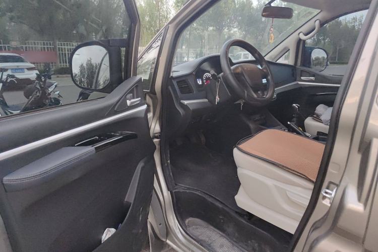 Used FORTHING Lingzhi 2025 M5 1.5T Long Wheelbase Base Model 7-Seater