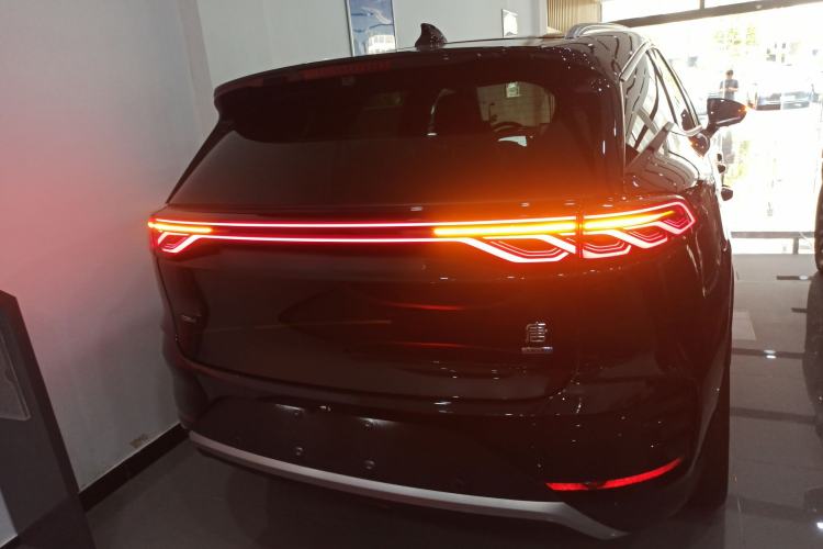 Used BYD Tang New Energy 2025 Intelligent Driving Version DM-i 115KM Flagship Edition Rear