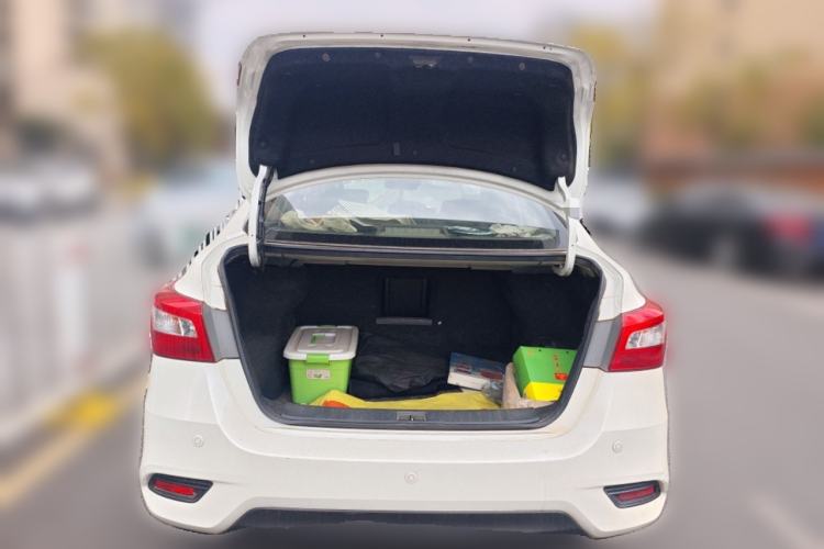 Used Nissan Sylphy 2016 1.6 XL CVT Luxury Edition Trunk