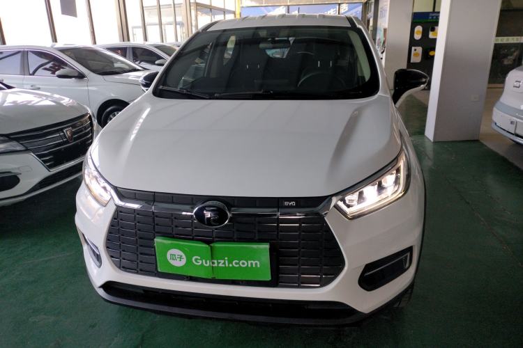 Used BYD Yuan New Energy 2019 EV535 Smart Connect Trendsetting Model
