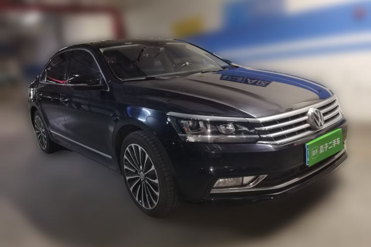 Used Volkswagen Passat 2017 330TSI DSG Prestige Edition Front Right 45 Deg