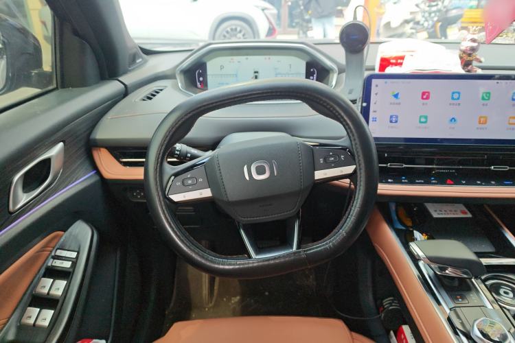 Used CHANGAN NEVO Q05 2024 Truly Delicious Version 125cc Superior Design CATL Steering Wheel