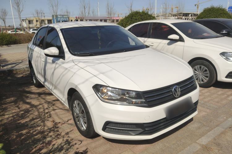 Used Volkswagen Santana 2018 1.5L Manual Fashion Edition Front Right 45 Deg