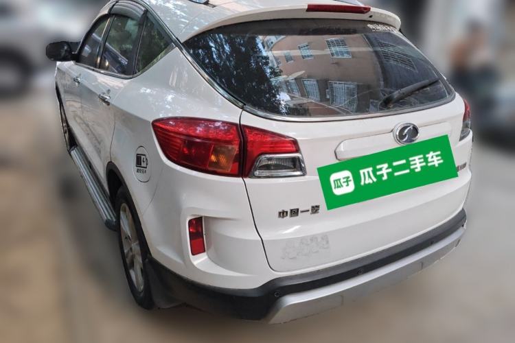 Used Bestune X80 2016 2.0L automatic Comfort trim level