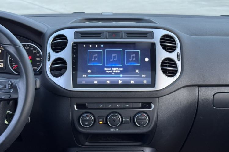 Used Volkswagen Tiguan 2017 300TSI Automatic Two-Wheel Drive Silk Road Comfort Edition Interior 9