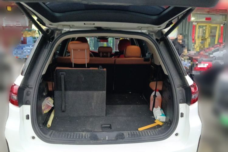 Used CHANGAN CS95 2021 2.0T Two-Wheel Drive Luxury Version Trunk