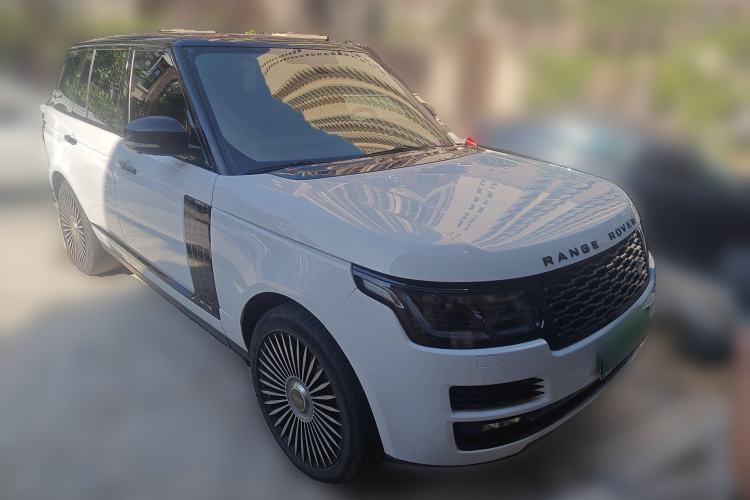 Used Land Rover Range 2015 3.0 TDV6 Vogue Front Right 45 Deg